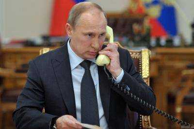 В телефонном разговоре с А.Меркель В.Путин выразил надежду на обретение Донбассом особого статуса