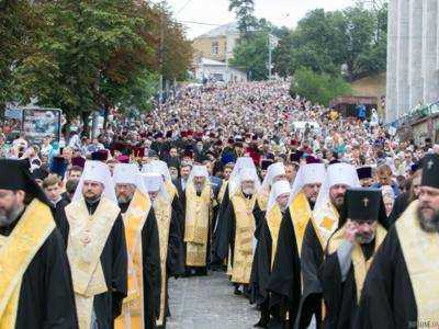 К Киевскому патриархату перешли около 40 приходов УПЦ – Е.Зоря