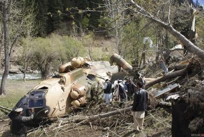 В Афганистане разбился военный вертолет, погибло восемь человек