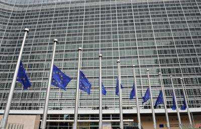 МИД: Европейская комиссия пока не ведет речь о введении платы для украинцев за безвизовые путешествия