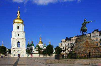 Завтра в Киеве на Софиевской площади  помолятся за украинских пленных