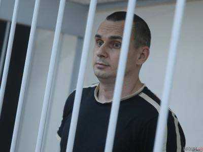 О.Сенцов юридически не является гражданином России