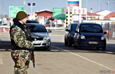 В пункте пропуска "Гоптовка" задержали украинца с фотографиями блокпостов и символикой НВФ