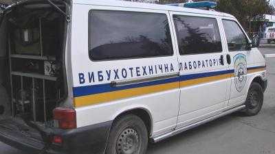 В Ровно ночью неизвестный сообщил о минировании супермаркета