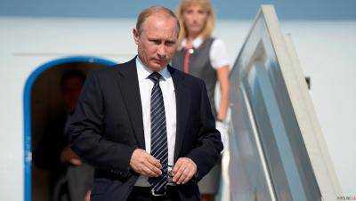 Визит В.Путина в Крым не связан с Украиной - Кремль
