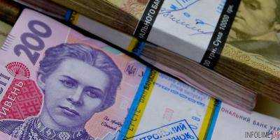 Украинцы с начала года принесли в банки 12 млрд грн