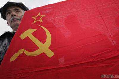 Реакцией общества на состояние политиков может стать возрождение коммунистов - эксперты
