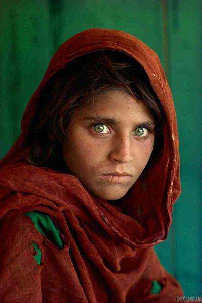 Женщину, которая в 1985 году была на обложке National Geographic, депортировали из Пакистана