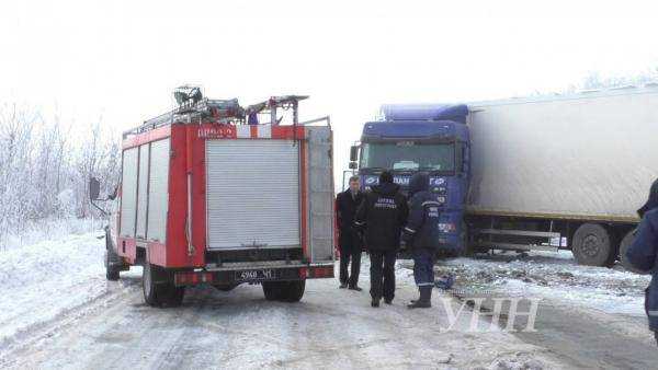 Опубликованы фото с места смертельного ДТП в Житомирской области