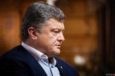 Президент Украины Петр Порошенко  наградил экс-лидера "Правого сектора" Дмитрия Яроша орденом Богдана Хмельницкого III степени