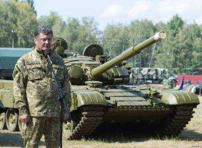 В интервью The Wall Street Journal А.Яценюк сравнил П.Порошенко с танком