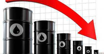 На мировых товарных биржах цены на нефть начали снижаться