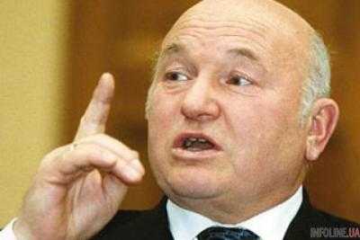 Бывший мэр Москвы  Ю.Лужков: у меня воспаление легких, а разговоры о клинической смерти - бред