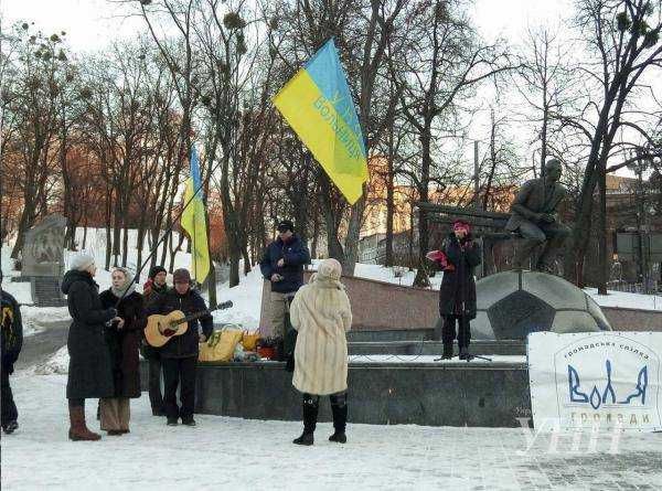 Память первых жертв Майдана почтили сегодня в Киеве