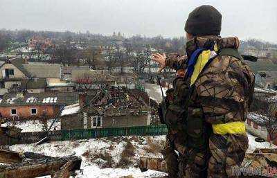 В Донецкой области в результате обстрела поселка Курдюмовка боевиками погиб подросток