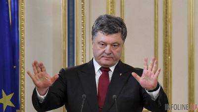 П.Порошенко поздравил Литву: Украина чувствует дружеское плечо