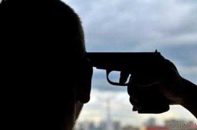 Во Львове мужчина обстрелял авто и совершил самоубийство