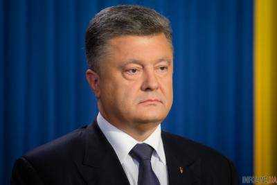 Президент Украины Петр Порошенко поблагодарил ЕП за резолюцию с поддержкой политики санкций в отношении РФ за Крым