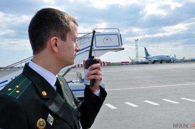 Россия с завтрашнего дня вводит в аэропортах пограничный контроль для рейсов из Беларуси