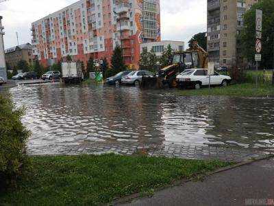 Во Львовской обл. из-за непогоды без света осталось 38 населенных пункта