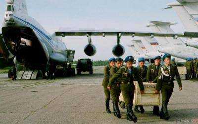 Боевики занялись переодеванием трупов