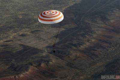Космонавты с МКС осуществили успешную посадку в капсуле