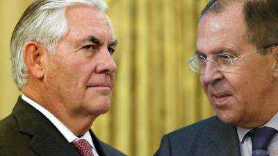 Россия и США назвали важным продолжение контактов Суркова и Волкера