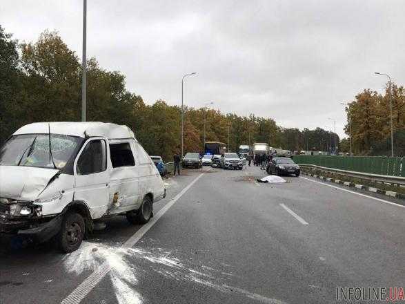 В течение получаса на Житомирской трассе произошли три ДТП, есть погибшие