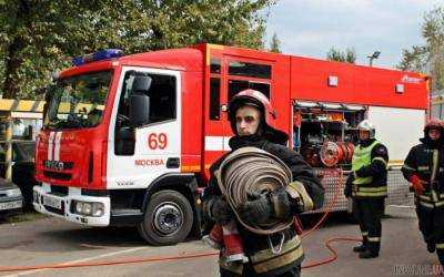 Клубы адского дыма взвились над Москвой, люди в панике