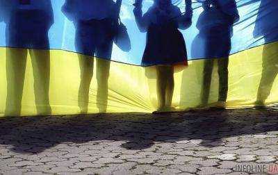 Украинцев за месяц стало меньше на 10 тысяч человек