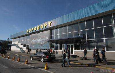 Второй раз за этот месяц "заминировали" аэропорт "Винница"