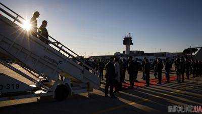 Президент Украины прибыл с визитом в Португалию