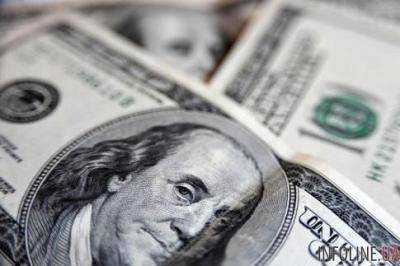 Доллар приближается к краху, обменники пугают антирекордом за 3 года