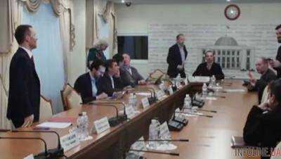 Депутаты сорвали заседание антикоррупционного комитета ВР