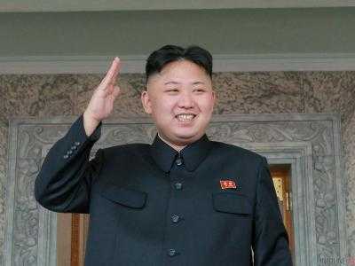Северокорейский лидер Ким Чен Ын во время новогоднего обращения пригрозил США
