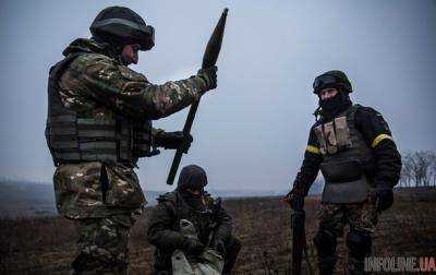 В зоне АТО были ранены два украинских бойца за сутки