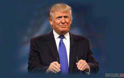 Президент США Дональд Трамп продлил действие программы электронного слежения за иностранцами