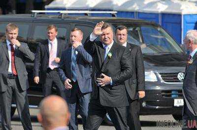 С Януковичем в Россию сбежало более 10 сотрудников УГО