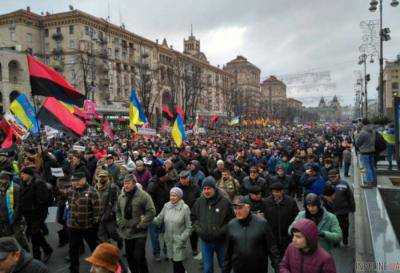 На Европейской площади началось вече сторонников Саакашвили