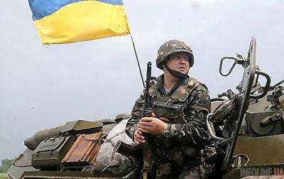С начала суток в зоне АТО ранены двое украинский военных