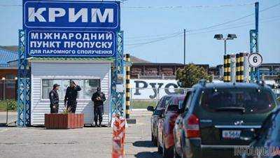 Стало известно, почему россияне сворачивают блокпосты на границе с Крымом