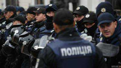 На Майдан приехал Порошенко, полиция оцепила территорию.Видео