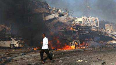 Число жертв двойного взрыва в Могадишо возросло до 38 человек