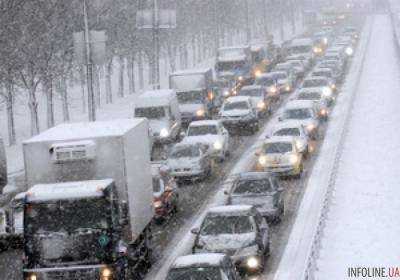 Из-за непогоды на некоторых дорогах Киева образовались пробки