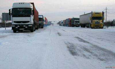 В Одессу из-за непогоды ограничили въезд грузовиков