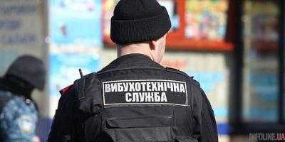 В полицию поступило сообщение о заминировании ТРЦ на Лукьяновке
