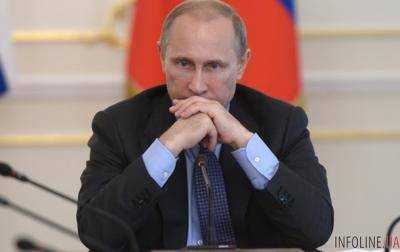 Путин в ярости и хочет незаметно сдаться