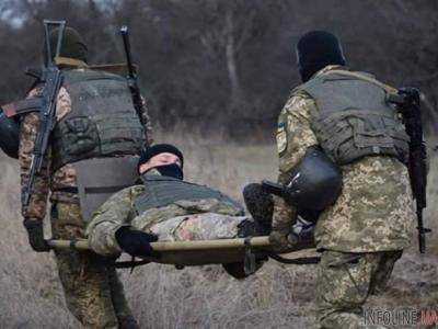 Обстрелы боевиков: четверо украинских защитников получили ранения