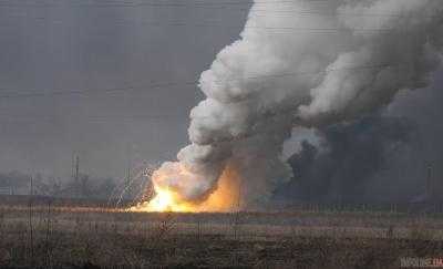 На арсенале в Балаклее произошел пожар: тушат танками