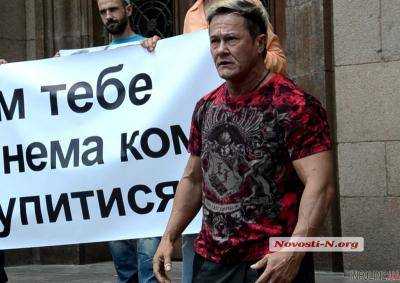 «С*ки! Пид@ры!»: в Николаеве самая сильная женщина планеты обматерила депутатов.Видео
